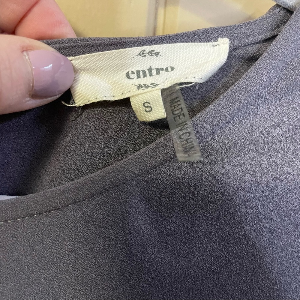 Entro scallop hem a line dress. Tie back. Size small lavender/gray color. - Picture 5 of 6